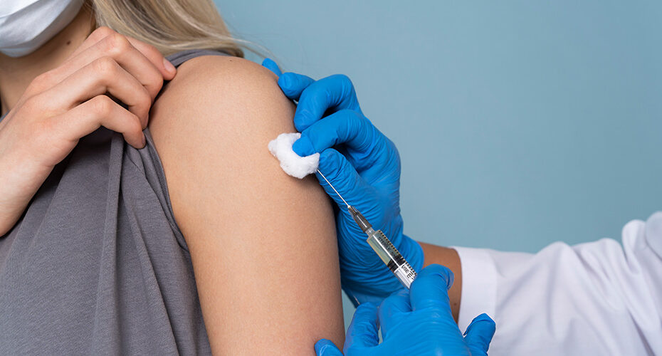 Vacinação contra meningite foi ampliada para adolescentes de 15 a 19 anos