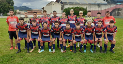 Equipe sub 17 da Escolinha Municipal de Futebol é vice-campeã da Copa Futuros Craques