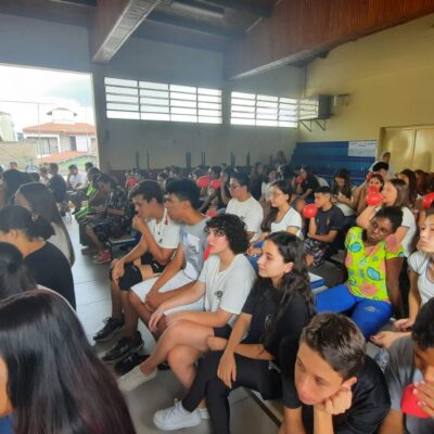 Prevenção da violência doméstica foi tema de palestra na Escola Estadual José Craveiro