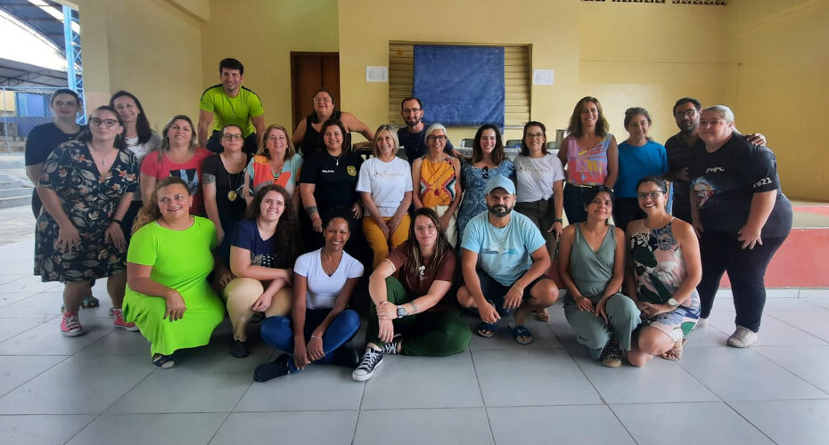 Prevenção da violência doméstica foi tema de palestra na Escola Estadual José Craveiro