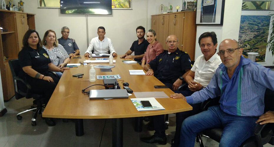 Reunião estabelece medidas de prevenção emergenciais nas escolas de Socorro