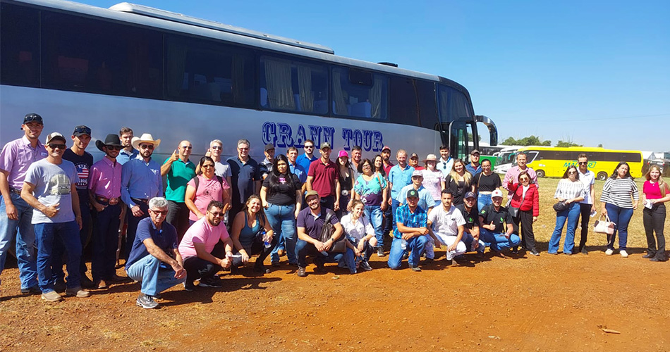 Comitiva de produtores rurais de Socorro visita a Agrishow 2023