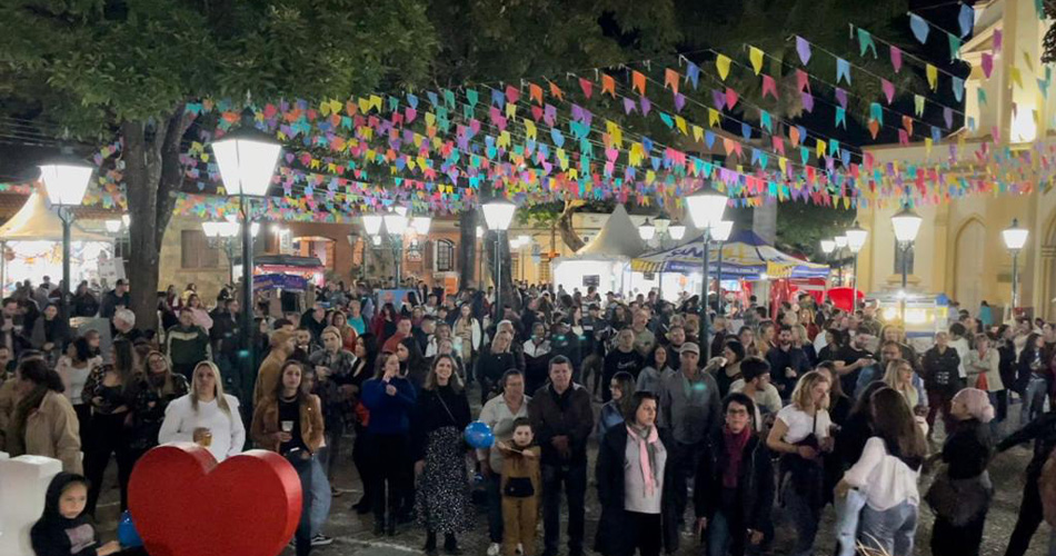 Arraiá na Praça continua neste fim de semana