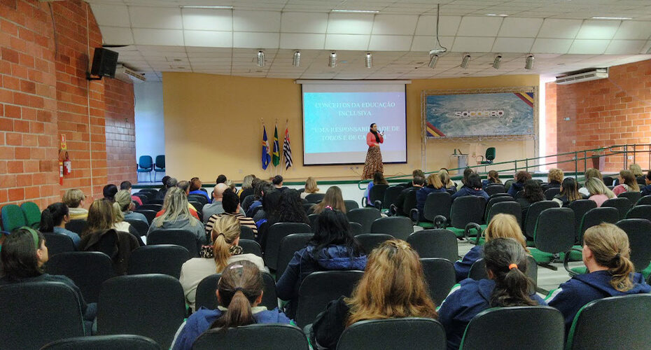 Encontro de educadores reflete sobre o desafio da inclusão na educação