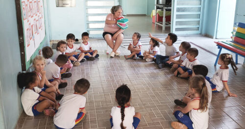 Escola Profª Beatriz educa por meio da contação de histórias