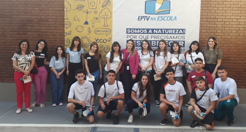 Alunos de Socorro visitaram estúdios da EPTV