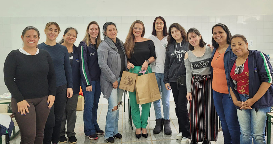 Fonoaudióloga participa de roda de conversa com orientadoras sociais do Programa Vem Ser